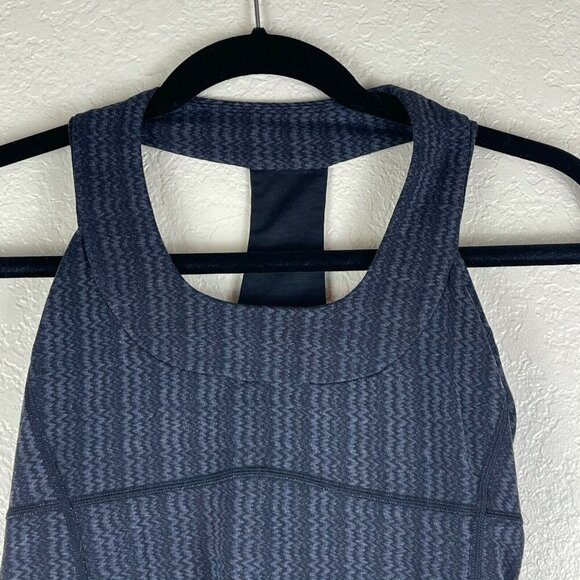 Lululemon Top Womens Size 4 Scoop Neck Tank Ziggy Wee Luon Light Athletic Black - Picture 3 of 4